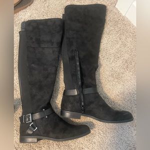 Black tall faux suede boots